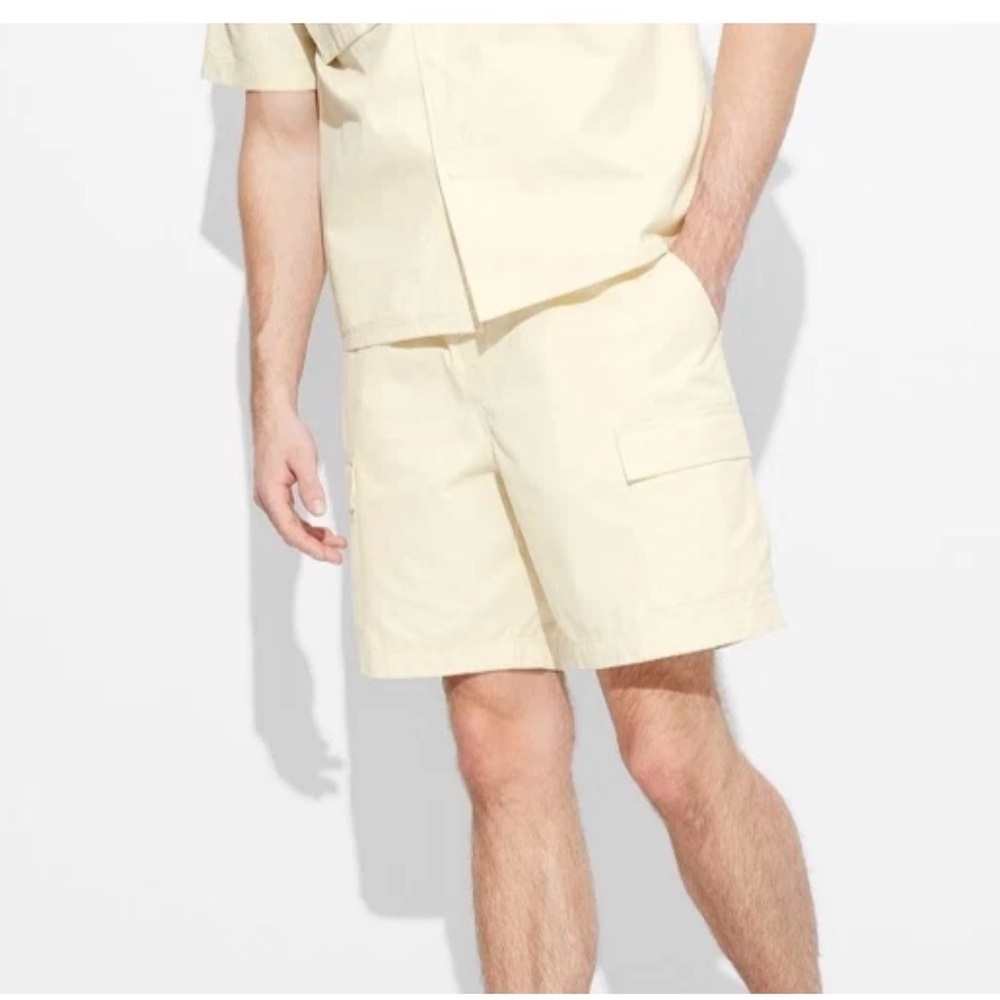 NWT Original Use Men’s M Cream 8" Utility Cargo Shorts 100% Cotton Pull On NEW